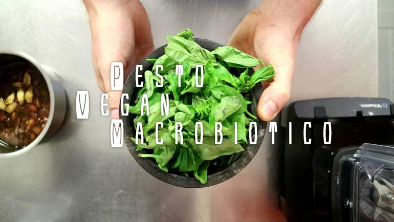 Vitamix, pesto vegan macrobiotico